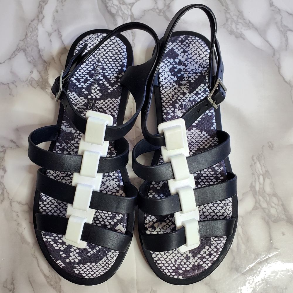 Call It Spring 7.5 Gladiator Jelly Sandala